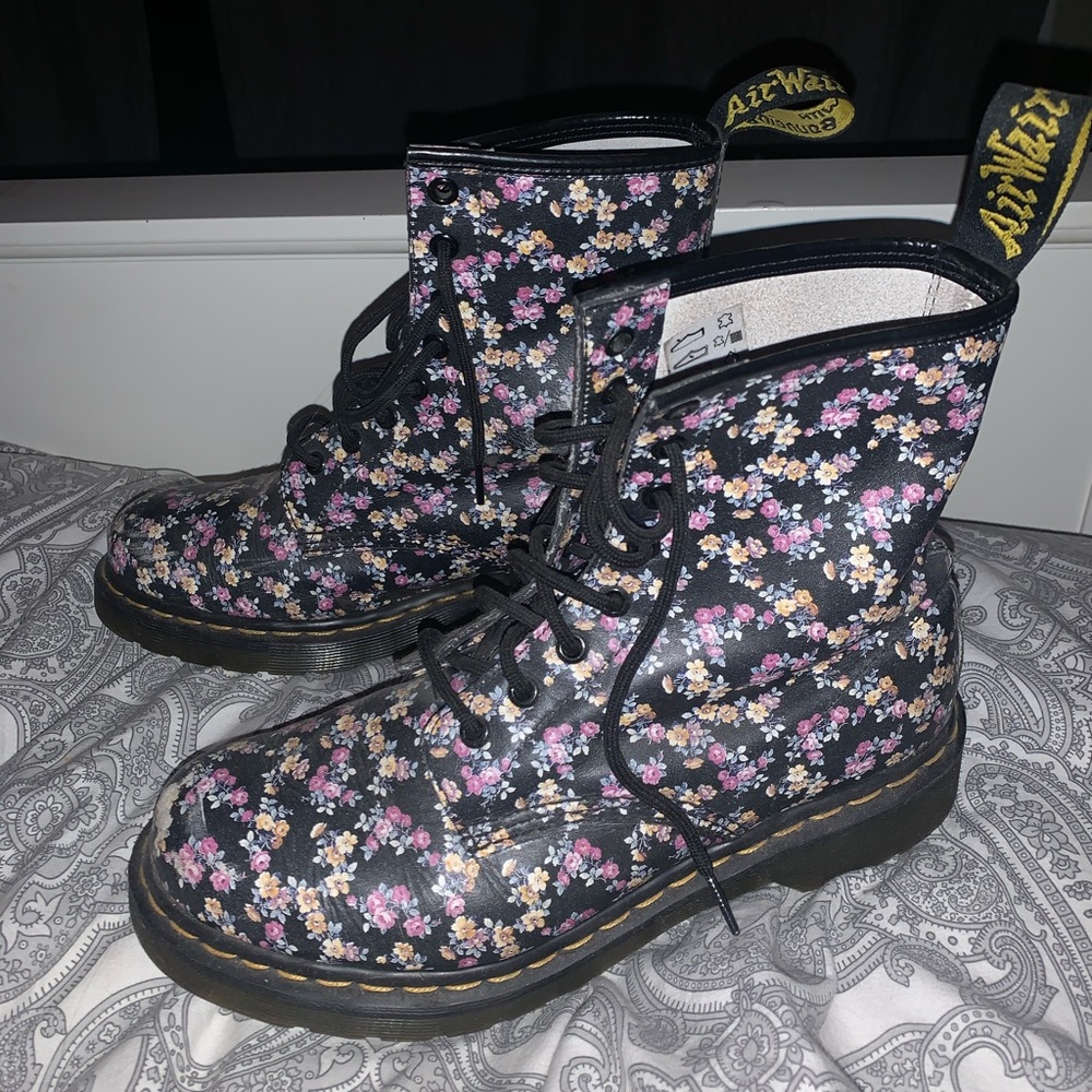 Original Dr. Martens Boots flowery edition